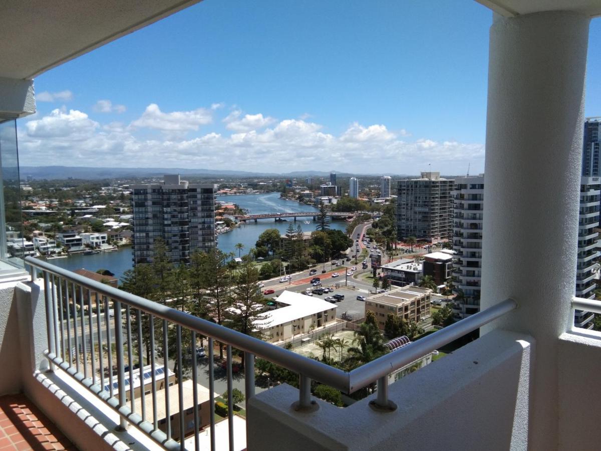 Marriner Views Aparthotel Gold Coast Exterior photo