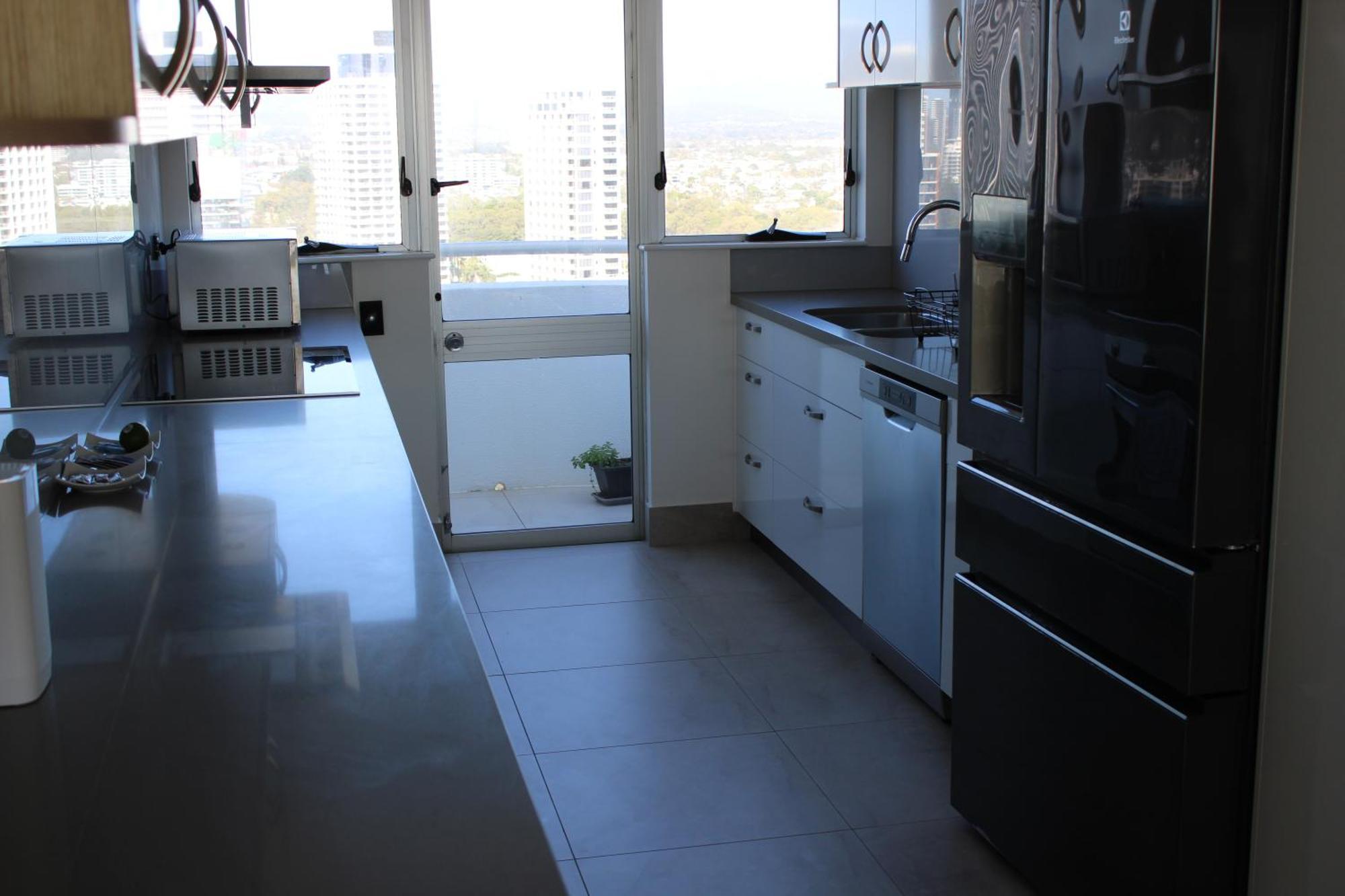 Marriner Views Aparthotel Gold Coast Exterior photo